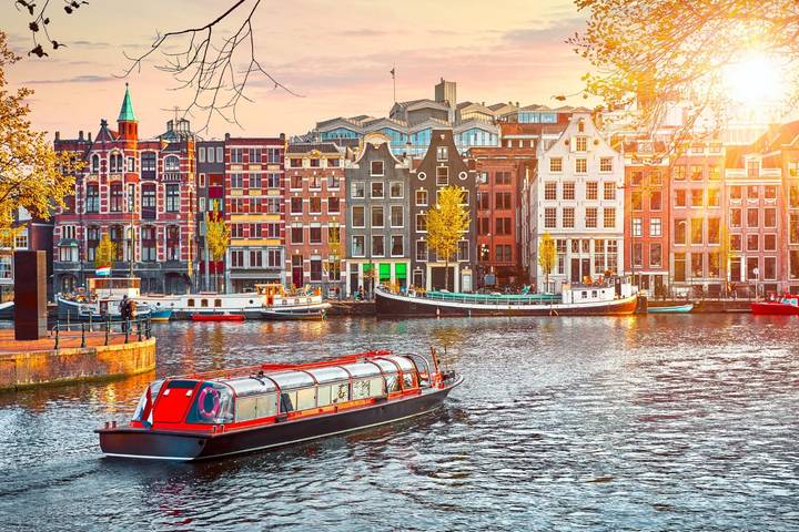Canal Cruise Boat Tour